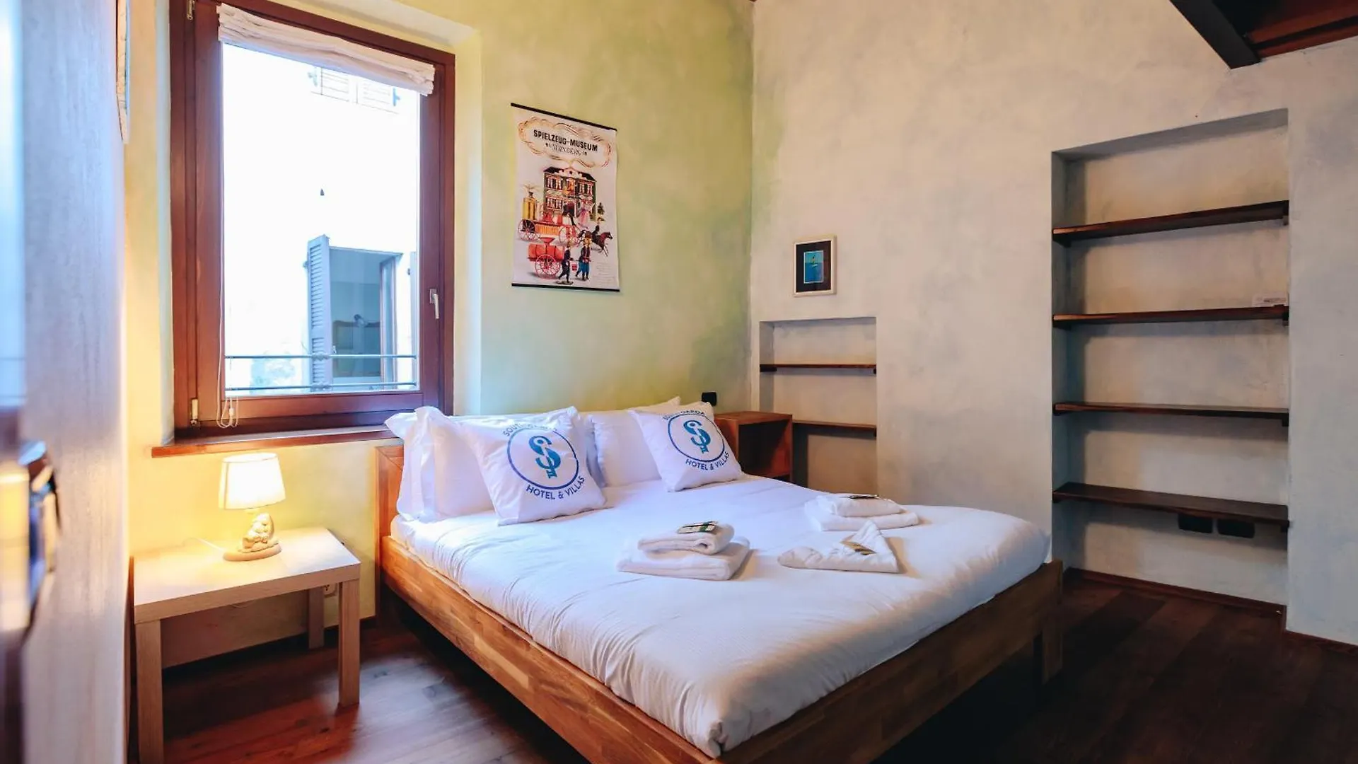 Apartment Sg Luxury - My Harbour Stay Peschiera del Garda Italy